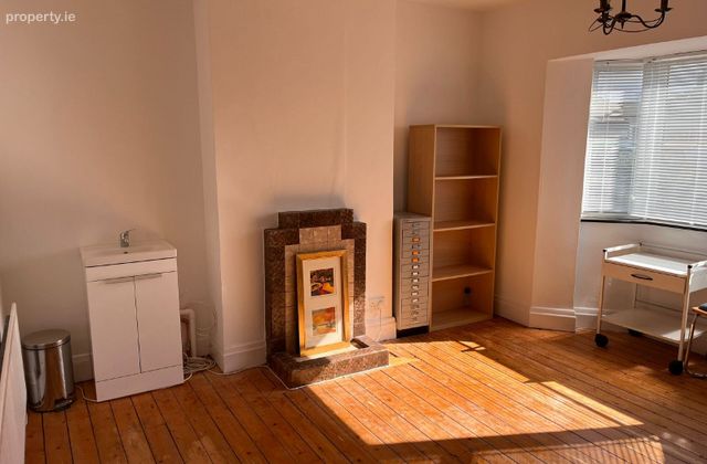 Kimmage Road West, Kimmage, Dublin 12 - Click to view photos