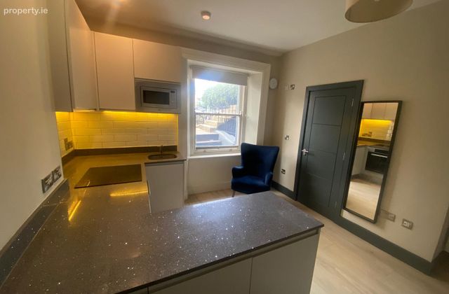 North Circular Road, Stoneybatter, Dublin 7 - Click to view photos