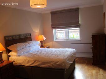 Argyle, Custom House Harbour Apartments, IFSC, Dublin 1 - Image 3