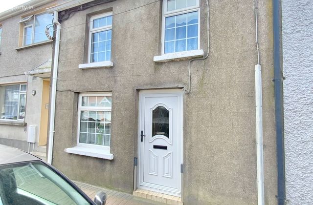 8 Tinahask, Arklow, Arklow, Co. Wicklow - Click to view photos
