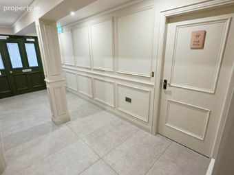 19 On The Green - Oak Suite, 19 Main Street, Belcoo, Enniskillen, Co. Fermanagh, Enniskillen, Co. Fermanagh - Image 4