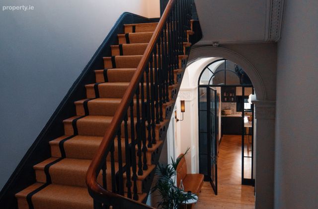 Leeson Street Lower, Dublin 2 - Click to view photos