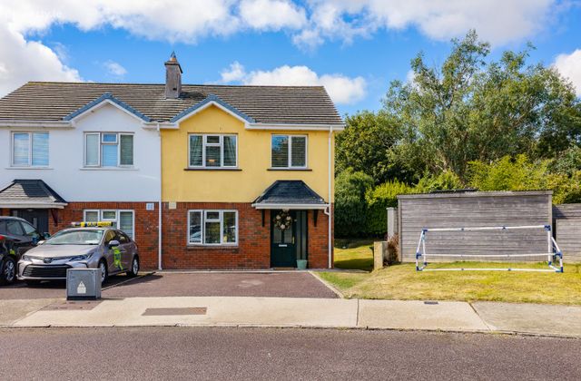11 Willow Drive, Cluain Ard, Cobh, Co. Cork - Click to view photos