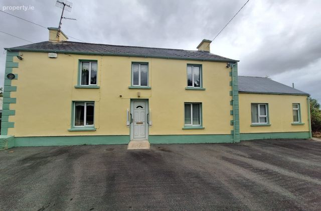 Green Gables, Rossbracken, Letterkenny, Co. Donegal, Pluck, Co. Donegal - Click to view photos