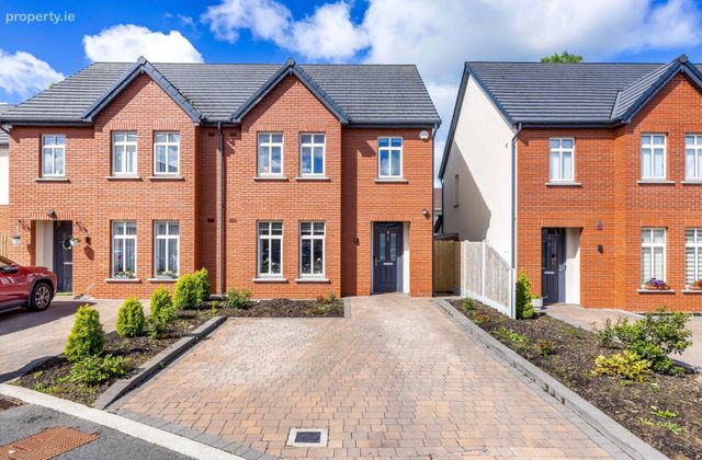 18 The Grove, Baker Hall, Navan, Co Meath, Navan, Co. Meath - Click to view photos