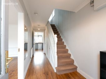 4 Riverchapel Way, Riverchapel, Co. Wexford - Image 3