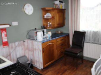 29 Glenanaar Place, Cobh, Co. Cork - Image 4