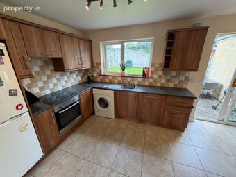 29 Highwood Park, Collooney, Co. Sligo - Image 4