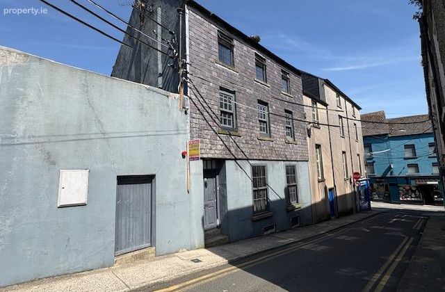 Allen Street House, 4 Allen Street Lower, Wexford Town, Co. Wexford - Click to view photos