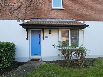 87 White Oaks, Roebuck Road, Goatstown, Dublin 14 - Image 3