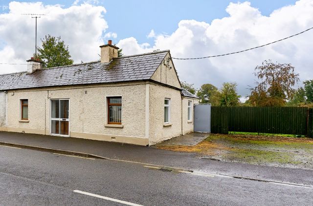 O'growney Street, Athboy, Co. Meath - Click to view photos