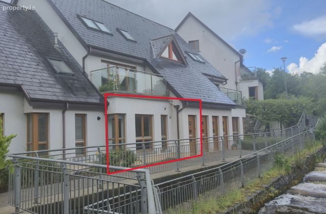40 Mill Falls, Collooney, Collooney, Co. Sligo - Click to view photos