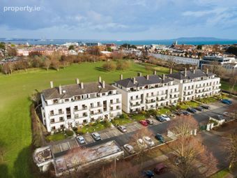 Apartment 30, The Oak, Carysfort Hall, Carysfort Park, Blackrock, Co. Dublin