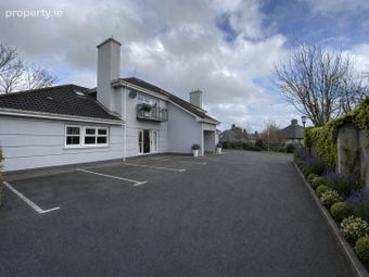 Apartment 4, Klondyke House, Tuam Road, Co. Galway