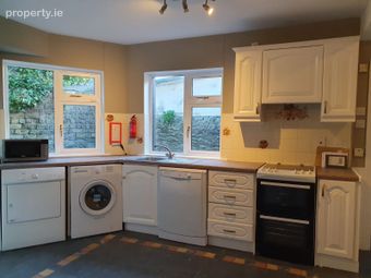 2 Gracelands, Saint Kevin's Gardens, Dartry, Dublin 6 - Image 2