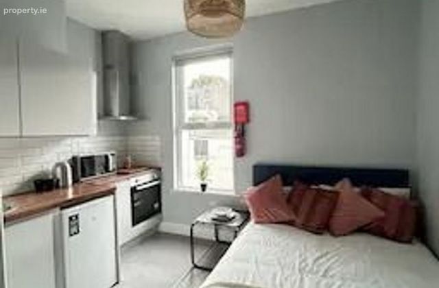 Botanic Avenue, Drumcondra, Dublin 9 - Click to view photos