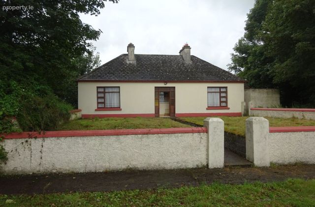 Carrowroe West, Brownsgrove, Tuam, Co. Galway - Click to view photos