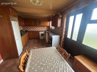 5 Rose Court, Keyes Park, Southill, Co. Limerick - Image 4