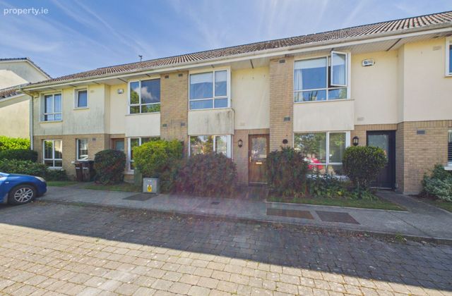63 The Oaks, Ridgewood, Swords, Co. Dublin - Click to view photos