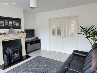 6 Sycamore Court, Ballygar, Co. Galway - Image 4