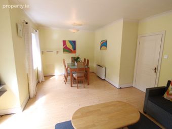 73 The Courtyard, Clonsilla, Dublin 15 - Image 4