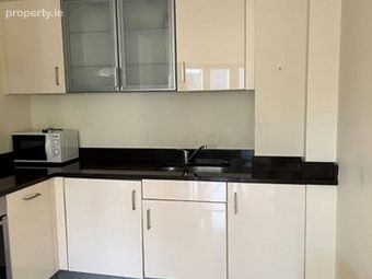 1 Bed Apt, The Green, Strand Street, Malahide, Co. Dublin - Image 4