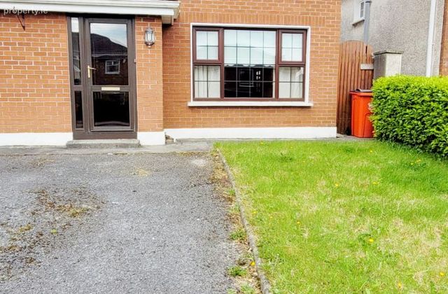 30 Bushypark Lawn, Circular Road, Newcastle, Co. Galway - Click to view photos