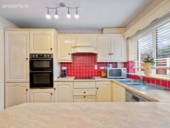 48 Hawthorn Drive, Ballea Woods, Carrigaline, Co. Cork - Image 4