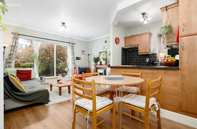 33 Old Kilmainham Village, Kilmainham, Dublin 8, Kilmainham, Dublin 8 - Click to view photos
