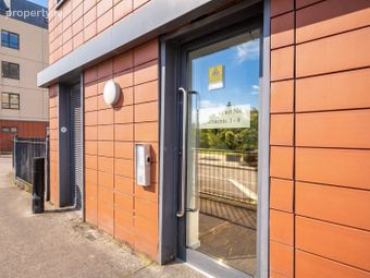 Apartment 1, Clearwater Court North, River Drive, Royal Canal Park, Dublin 15 - Image 2