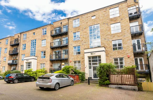 Apartment 1, Pier 19, Bridgefoot Street, Dublin 8 - Click to view photos