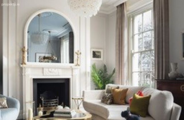 18c Warrington Place Dublin 2, Dublin 2 - Click to view photos