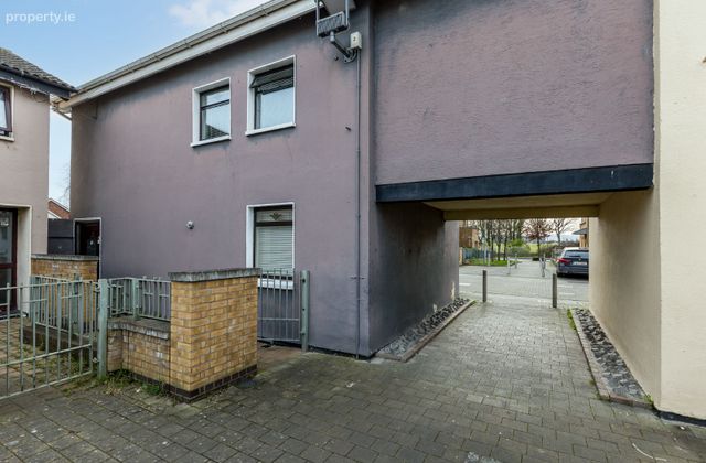 60 Dolmen Court, Dublin 11, Poppintree, Dublin 11 - Click to view photos