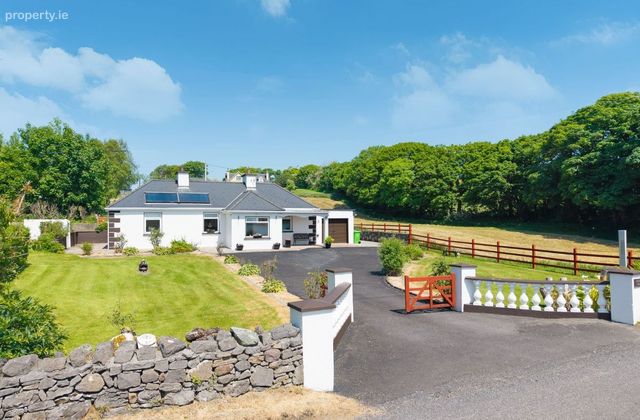 Atlantic View, Roscahill, Kilmeena, Westport, Co. Mayo - Click to view photos