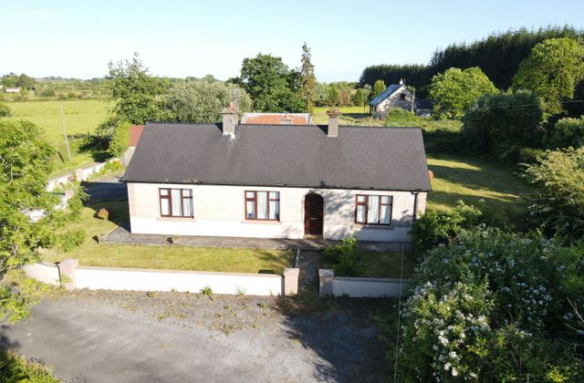 Logalisheen, Ballindine, Claremorris, Co. Mayo - Click to view photos