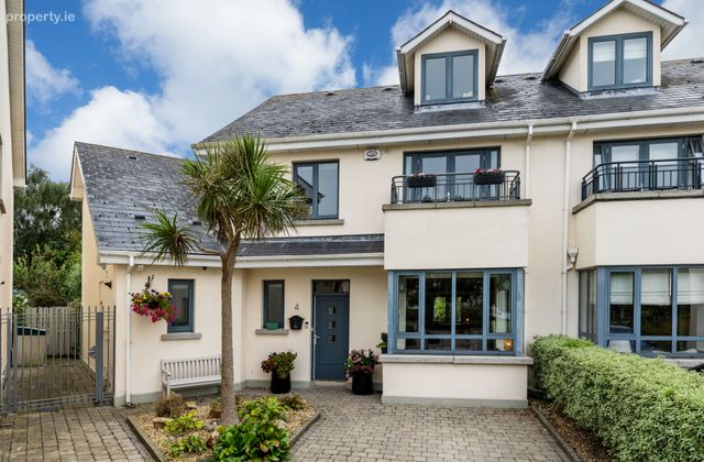 4 Corr Castle, Howth Road, Howth, Co. Dublin, Howth, Dublin 13 - Click to view photos