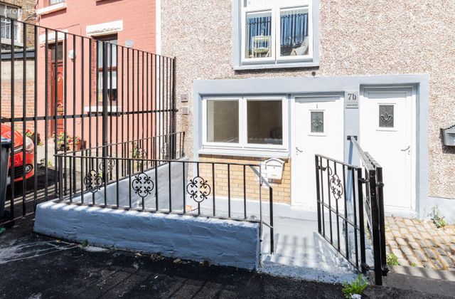 Flat 1, 7b Dunne Street, Ballybough, Dublin 3 - Click to view photos