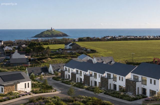 Ocean Drive, Ballycotton, Co. Cork - Click to view photos