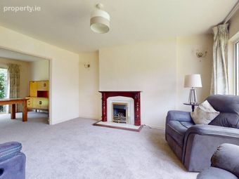 24 Sutton Grove, Sutton, Dublin 13 - Image 3