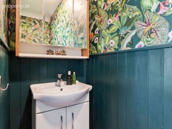 95 Meadow Vale, Blackrock, Co. Dublin - Image 4