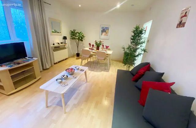 Apartment 29, Augustine Court, Saint Augustine Str, Christchurch, Dublin 8 - Click to view photos