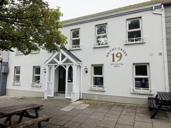 19 On The Green - Oak Suite, 19 Main Street, Belcoo, Enniskillen, Co. Fermanagh, Enniskillen, Co. Fermanagh