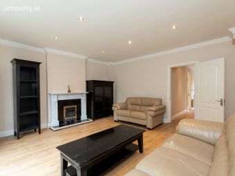 52 Collegefort, Castleknock, Strawberry Beds, Co. Dublin - Image 3