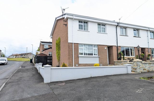 30 Townhill Park, Irvinestown, Enniskillen, Co. Fermanagh, Kesh, Co. Fermanagh - Click to view photos