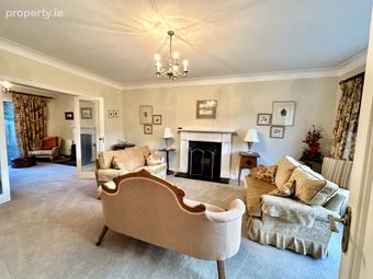 16 Shrewsbury Lawn, Cabinteely, Cabinteely, Dublin 18 - Image 4