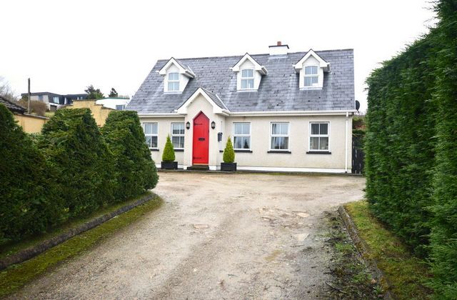 Portnoo Road, Ardara, Ardara, Co. Donegal - Click to view photos