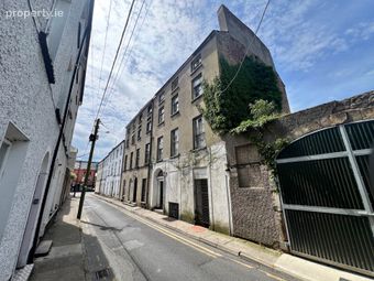 6 Wolfe Tone Street, Clonmel, Co. Tipperary, Clonmel, Co. Tipperary - Image 2