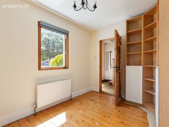 42 Pearse Park, Sallynoggin, Co. Dublin - Image 3