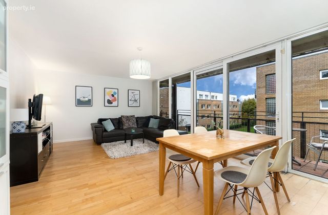 Apartment 13, Griffith Hall, Drumcondra, Dublin 9 - Click to view photos