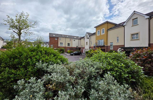 22 Brook Lodge House, Oakview Village, Tralee, Co. Kerry - Click to view photos